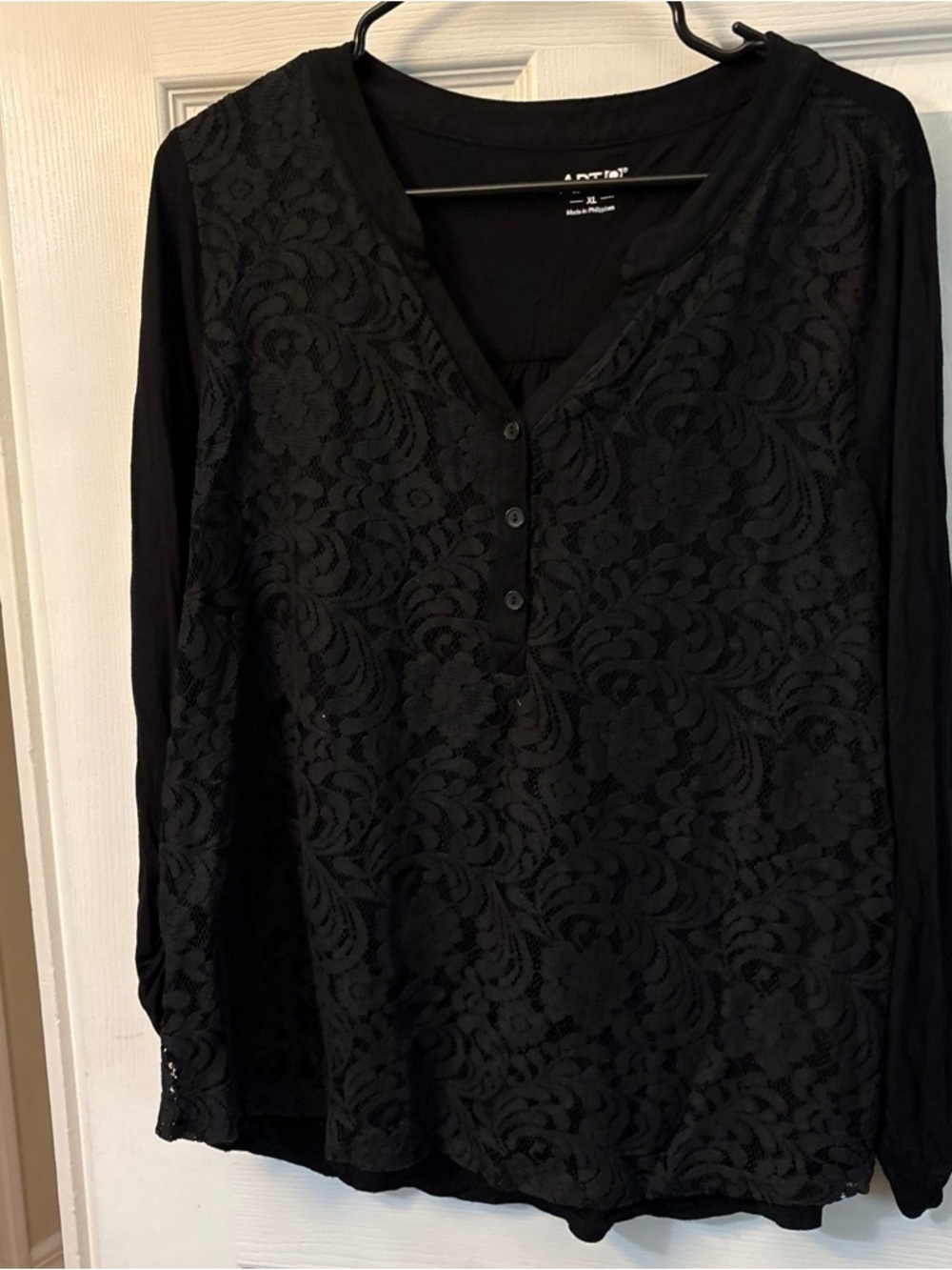 Apt. 9 Black Long-Sleeve Lace Henley Top